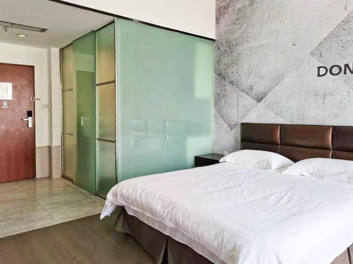 Qingdao Jinshan We+ Holiday Apartment Exteriör bild