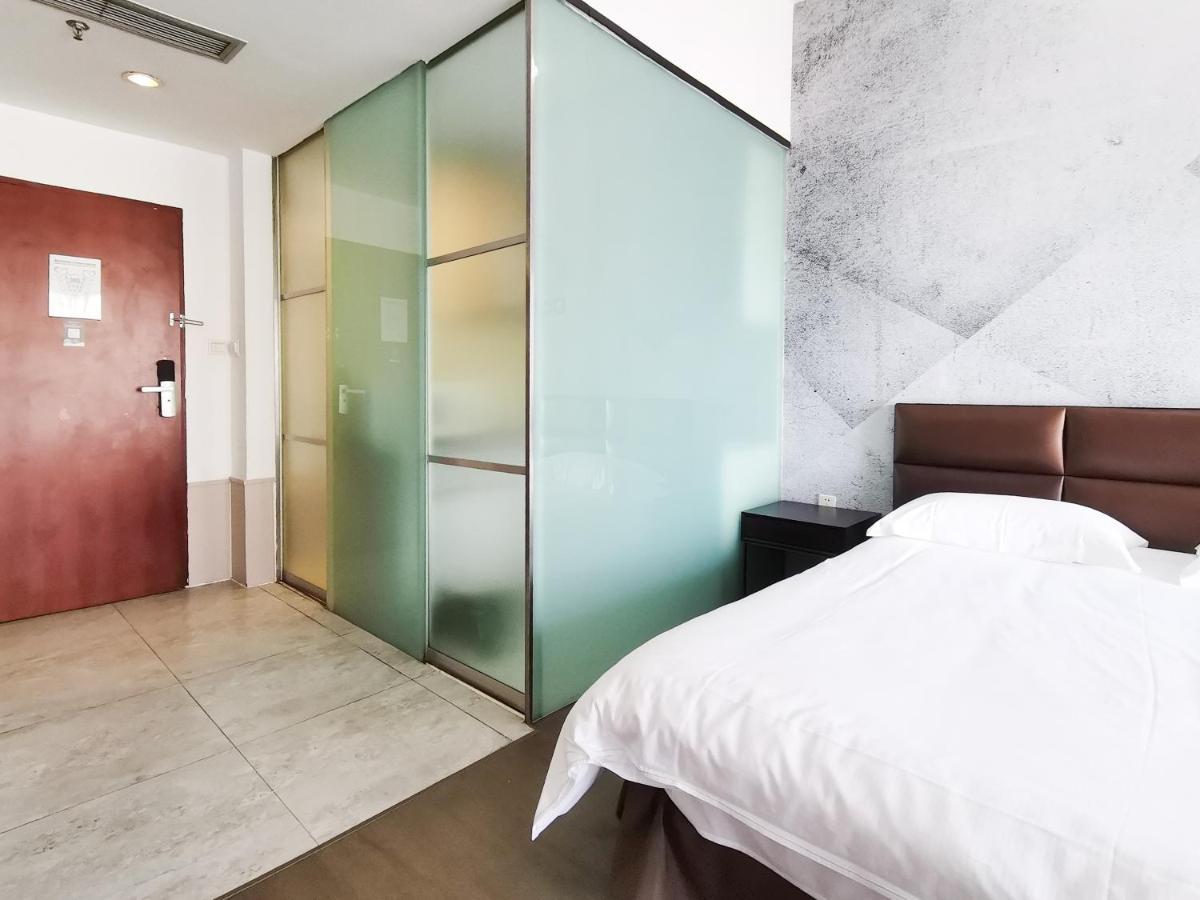 Qingdao Jinshan We+ Holiday Apartment Exteriör bild
