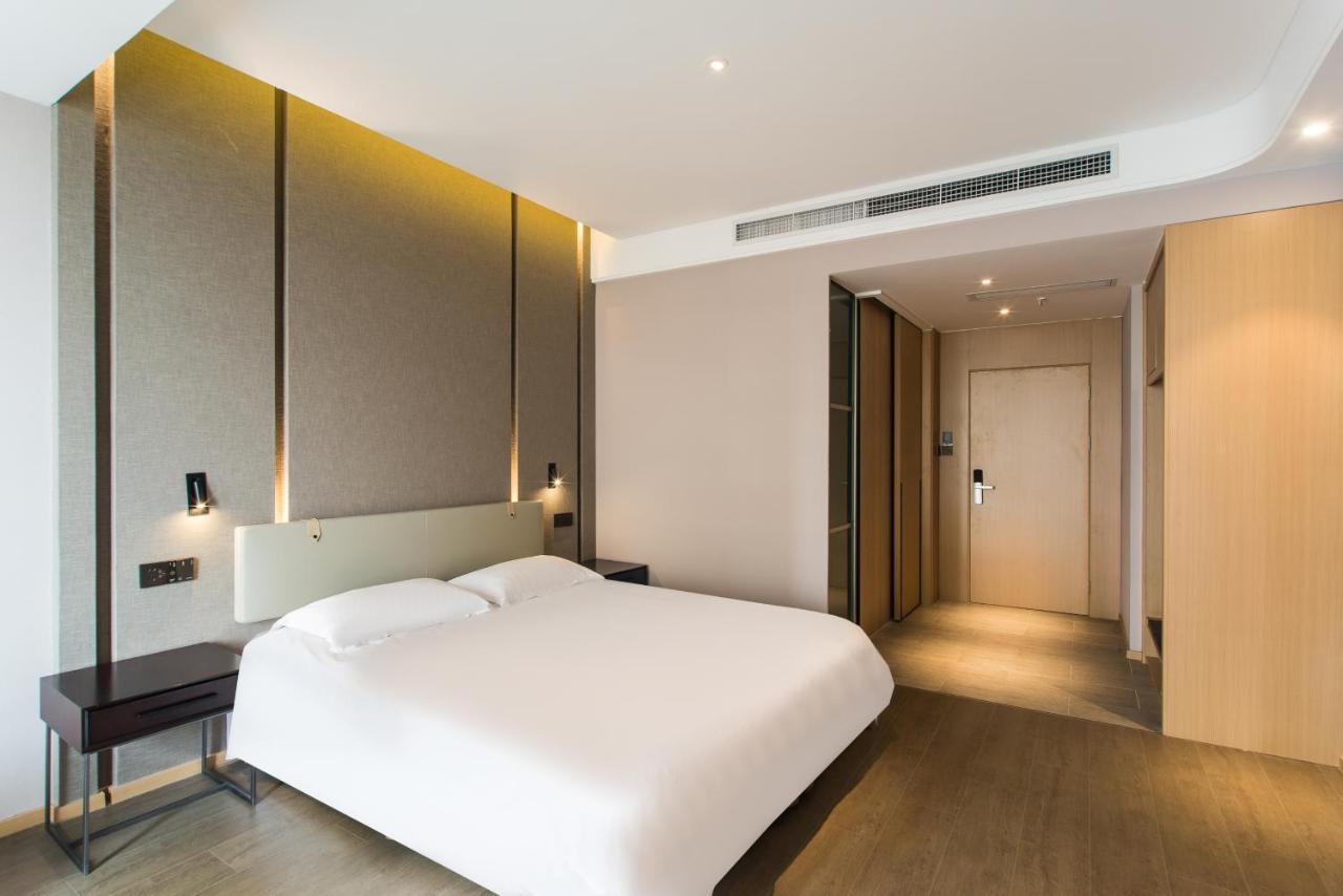 Qingdao Jinshan We+ Holiday Apartment Exteriör bild