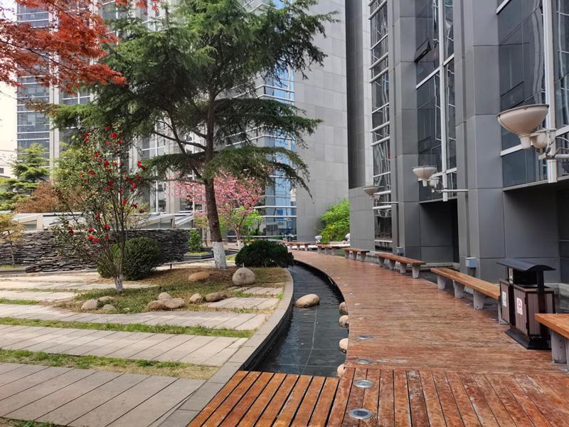 Qingdao Jinshan We+ Holiday Apartment Exteriör bild