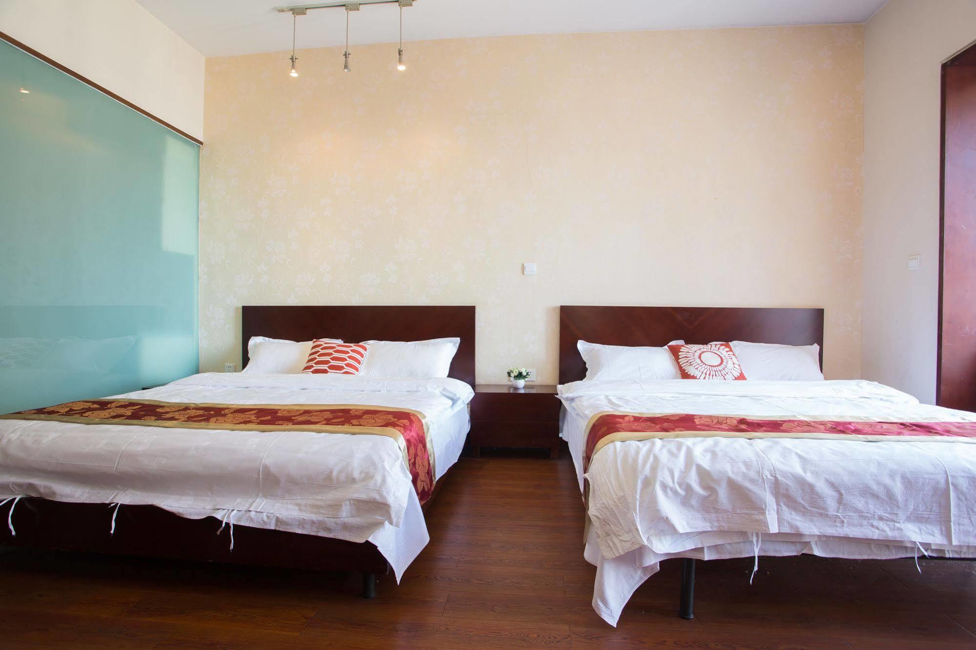 Qingdao Jinshan We+ Holiday Apartment Exteriör bild